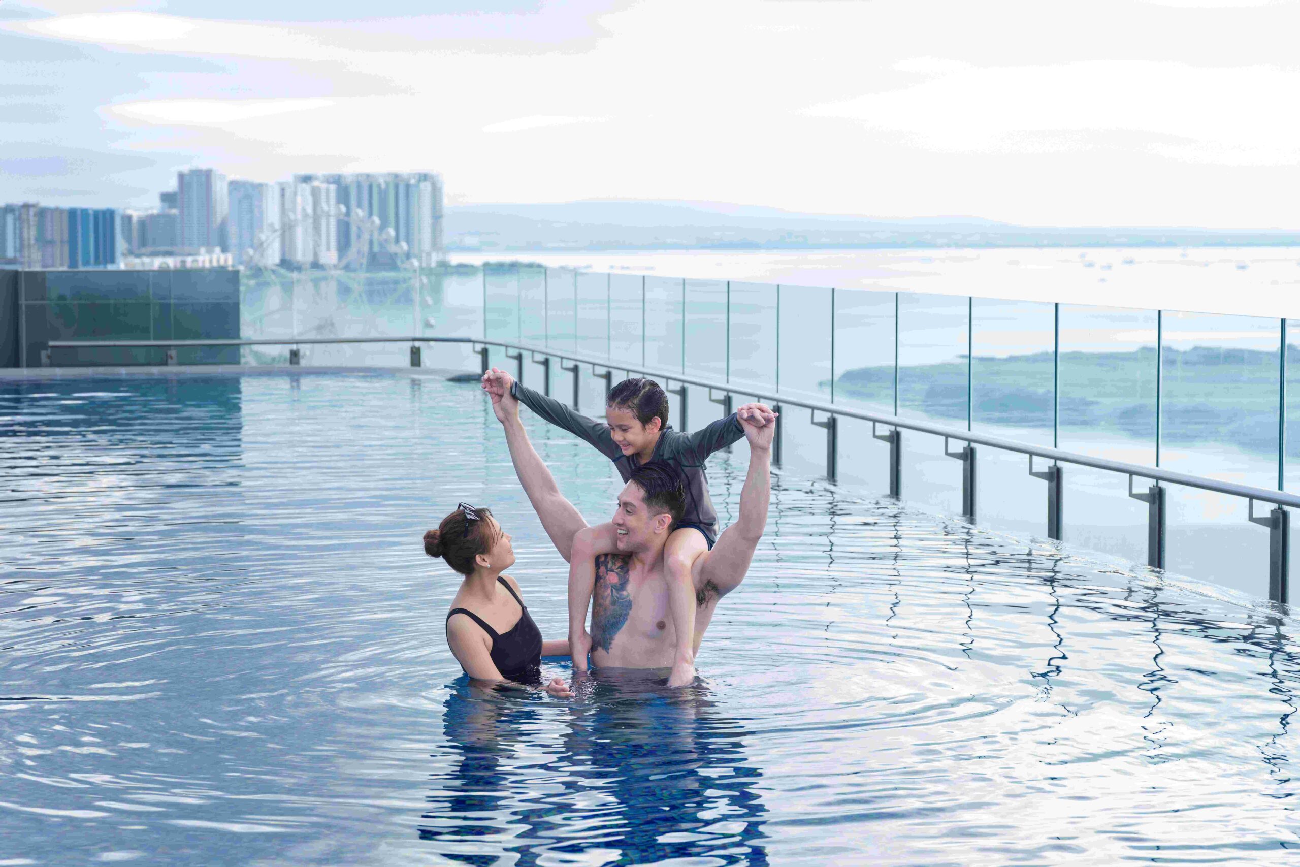 A Summer Sun-kissed Stay - Lanson Place Mall Of Asia